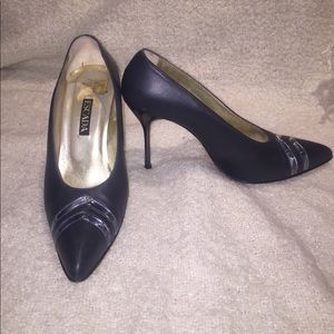 escada shoes sale