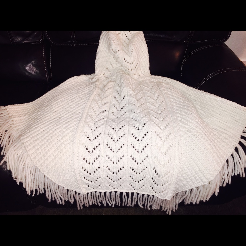 100 Alpaca Wool poncho