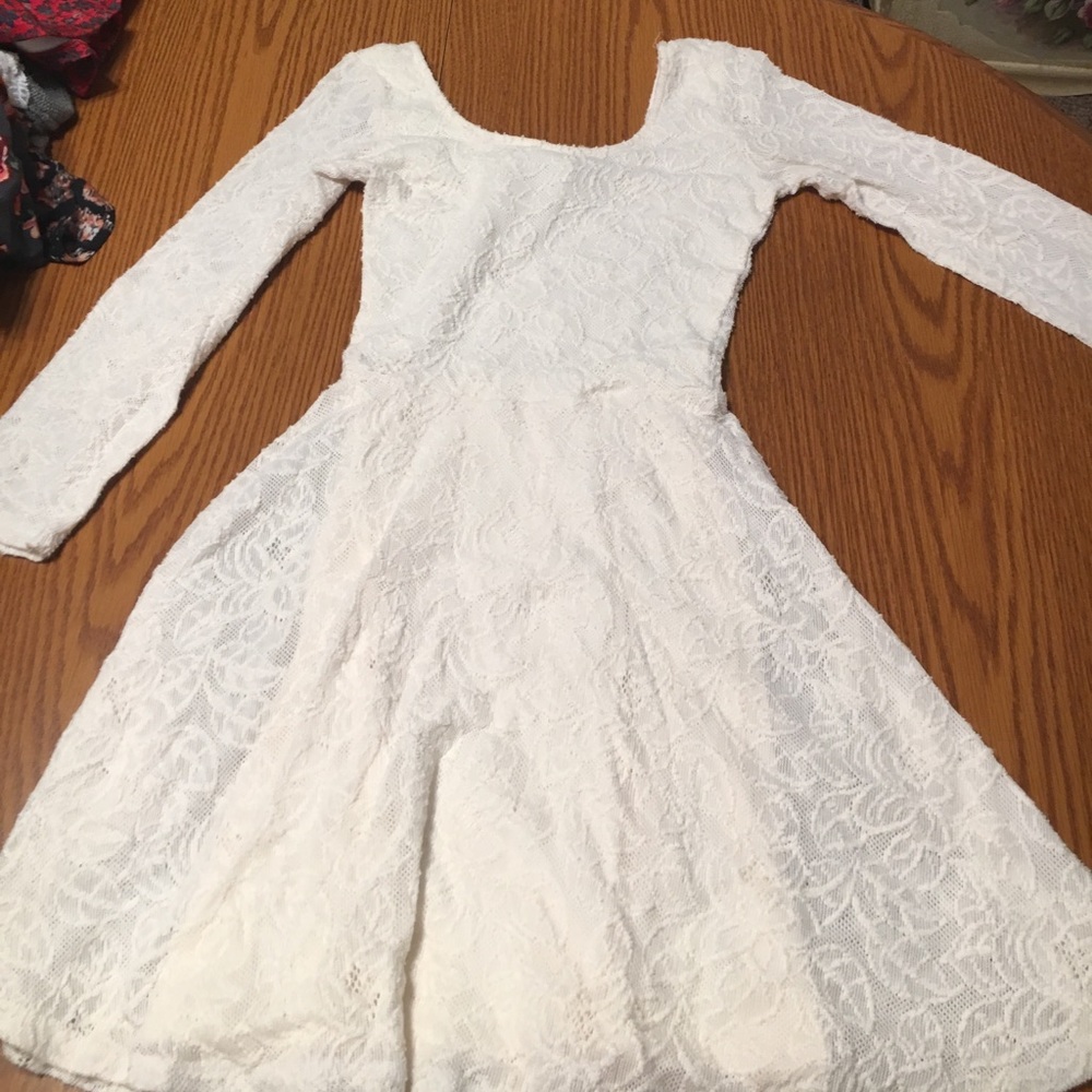 White lace dress
