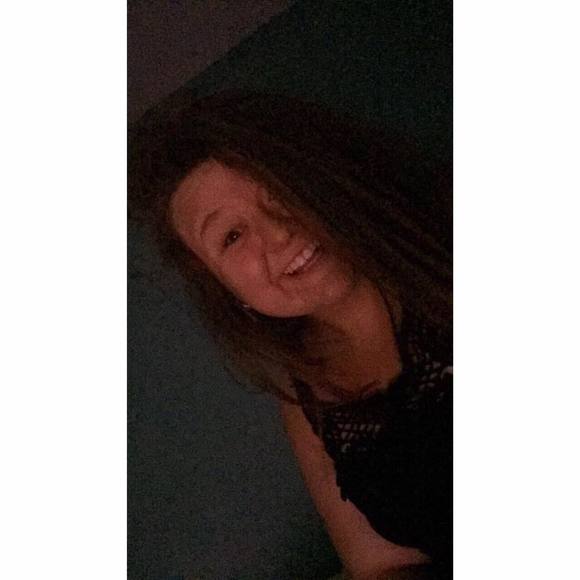 Meet your Posher, Jullian - Picture 1 of 1