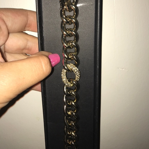 Pave gold chain link bracelet - Picture 2 of 2