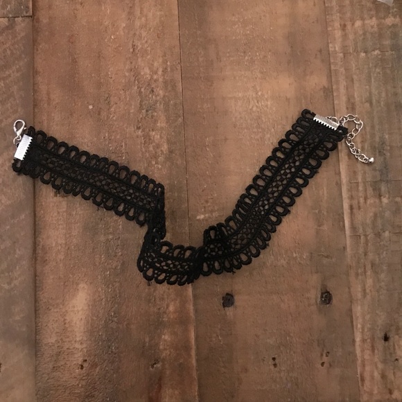 🌺2FOR$10🌺🖤Black Lace Choker🖤 - Picture 7 of 7