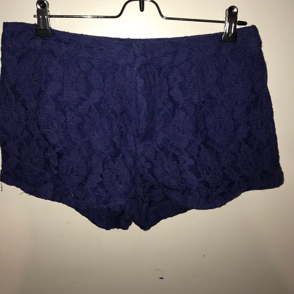 Old Navy Pants - Lace navy short