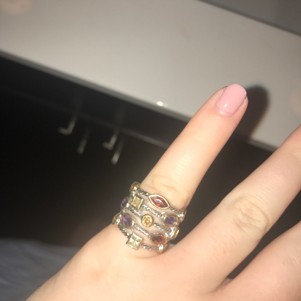 Gorgeous multi gem ring!!