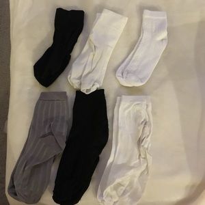 6 Pairs of Socks from Urban Outfitters