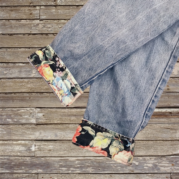 Vintage denim floral jeans! - Picture 3 of 4