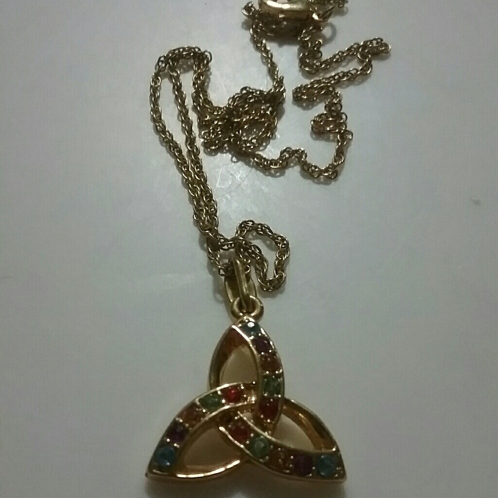 Triquerta Irish Necklace