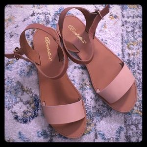 Two tone tan sandals with ankle strap