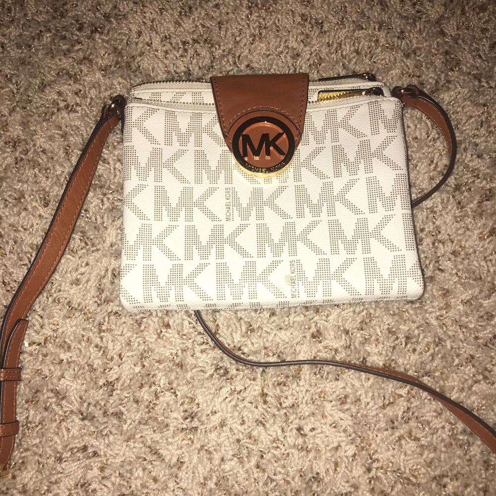 MICHAEL KORS HIPSTER