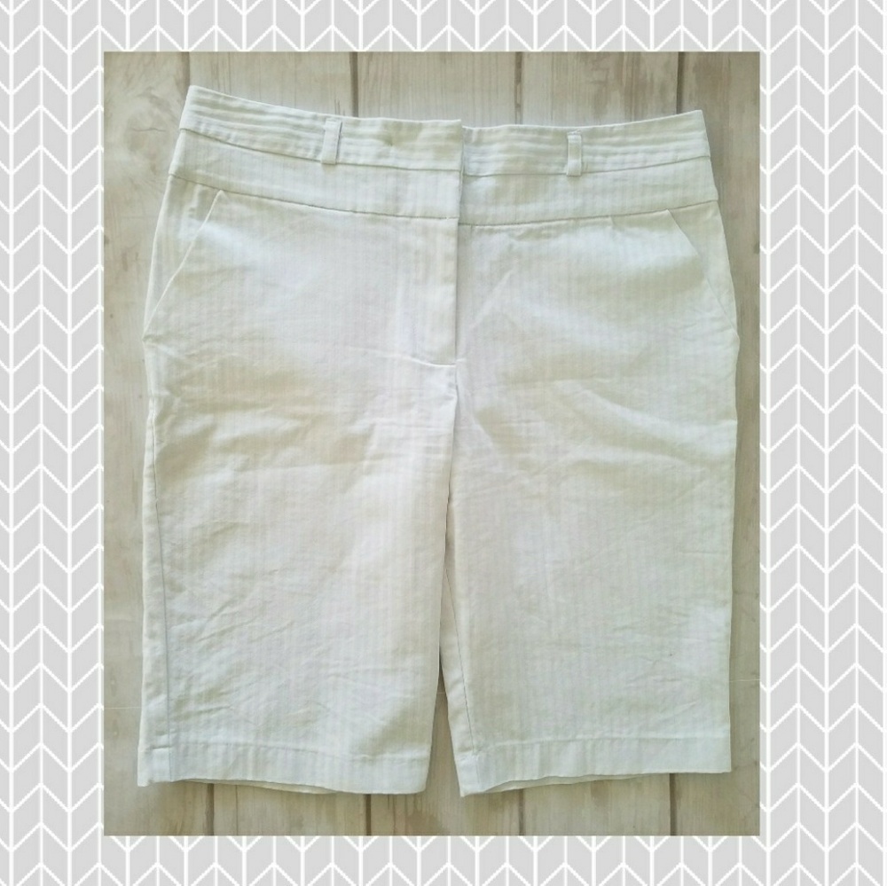 ☇2/$15🛍Striped White Bermuda Shorts