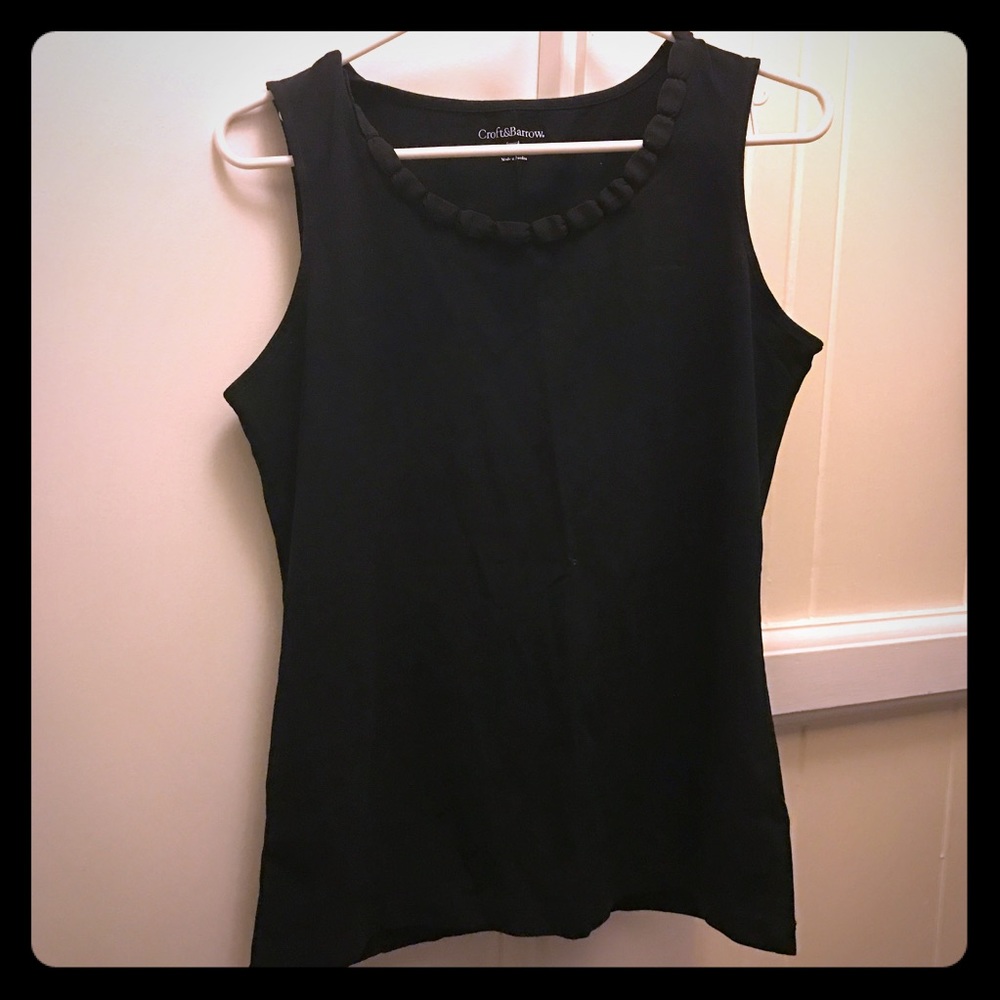 🦄Croft & Barrow Medium Black Tank w/Detailing