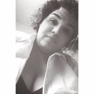 Meet your Posher, Iris