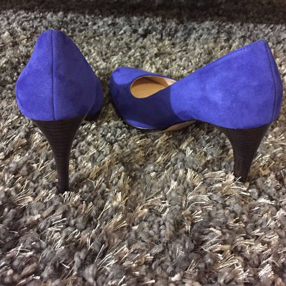 Cole Haan Chelsea Nike Air Pumps - Picture 2 of 5