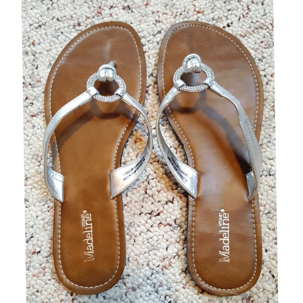 Shiny yet simple silver sandals