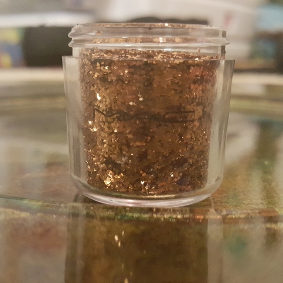MAC Loose Gold Glitter - Open to Trade! - Picture 3 of 7