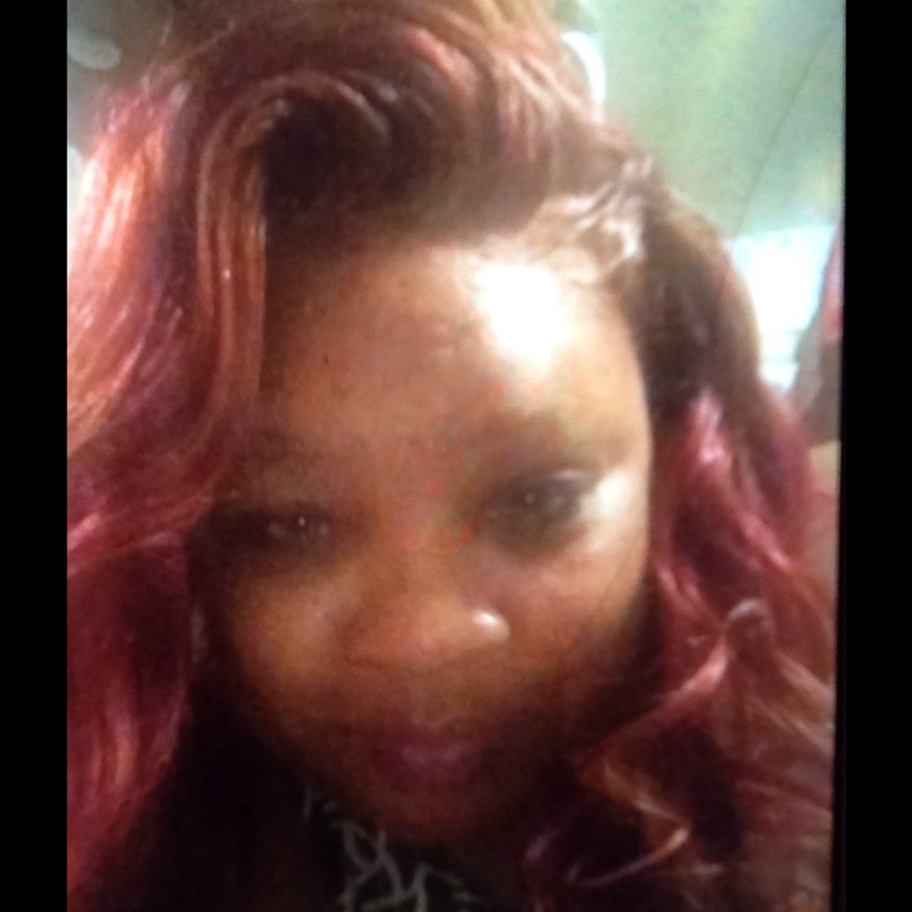 Meet your Posher, Alicia