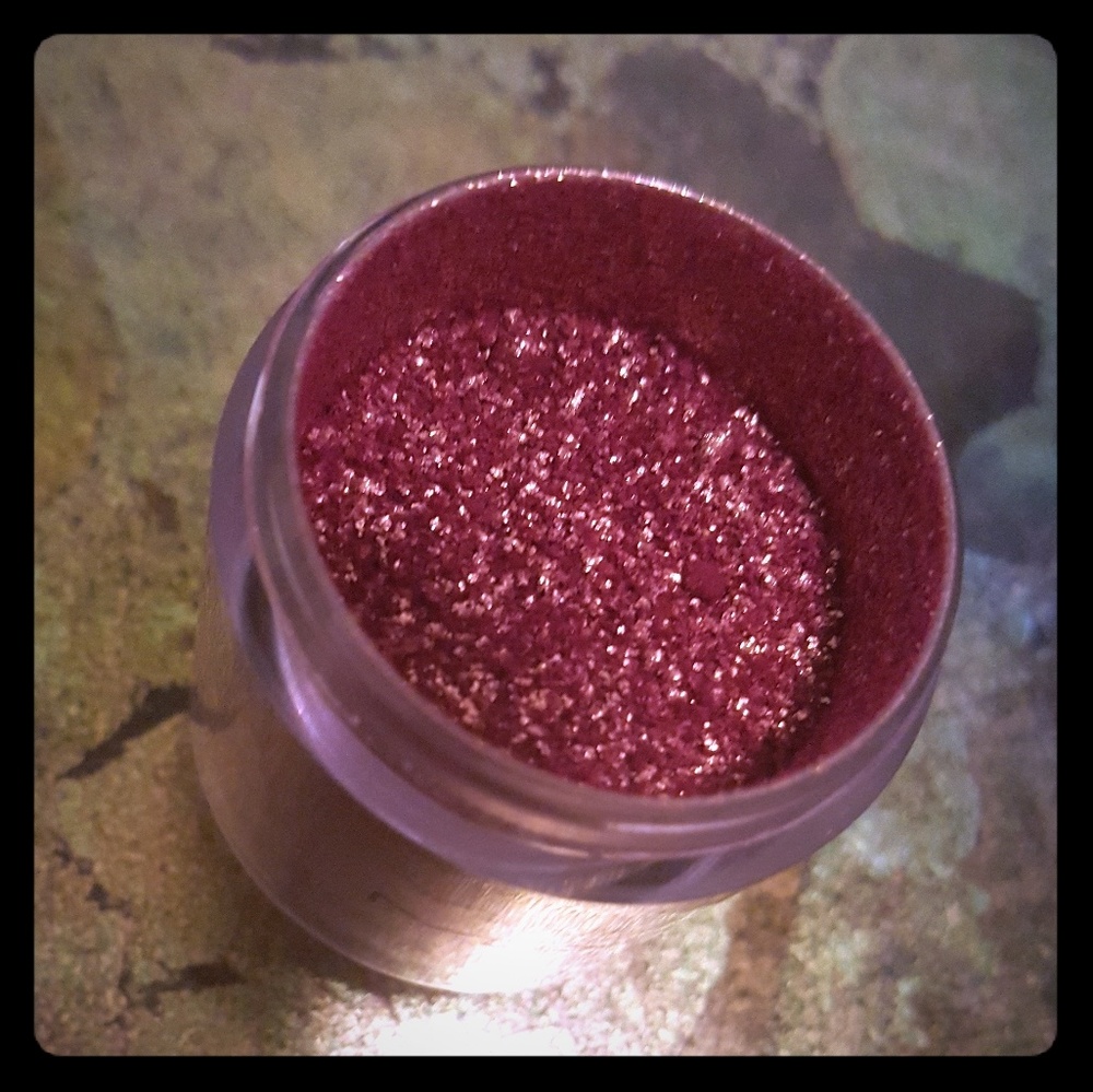 MAC Pigment in "Rose" - Open to Trade!