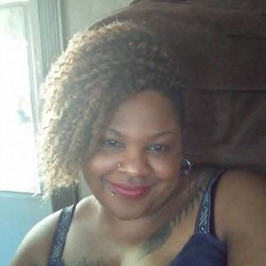 Meet your Posher, Yolanda