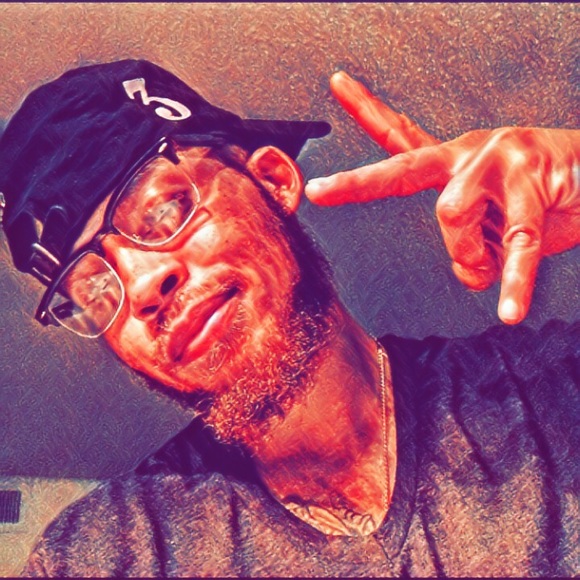 Meet your Posher, Khaalis - Picture 1 of 1