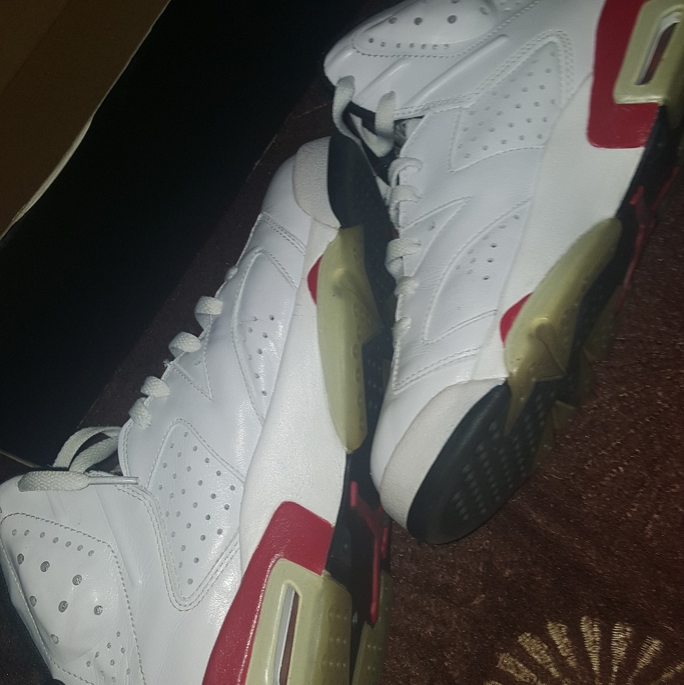 Im selling a jordan 6