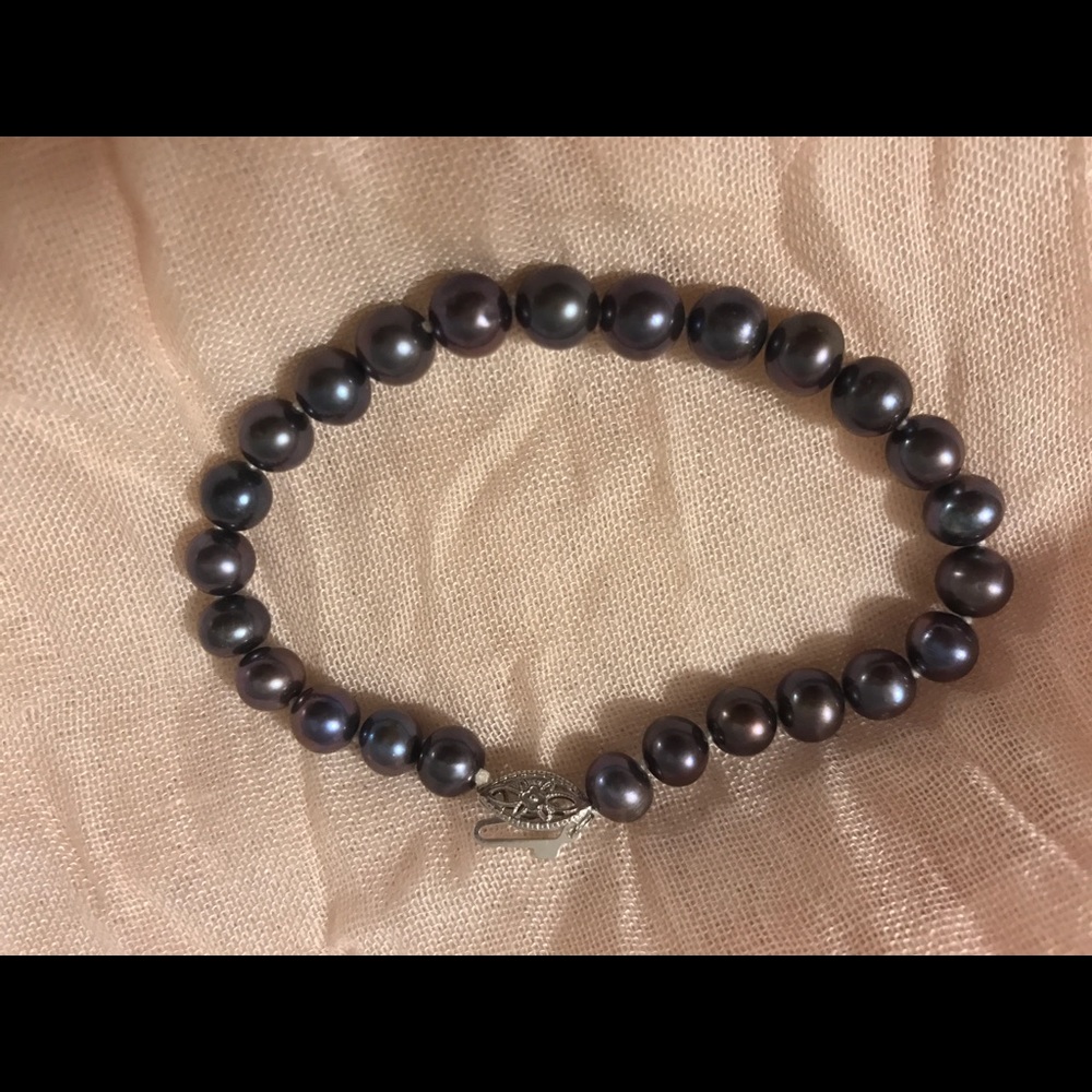 Dark Grey Pearl Bracelet
