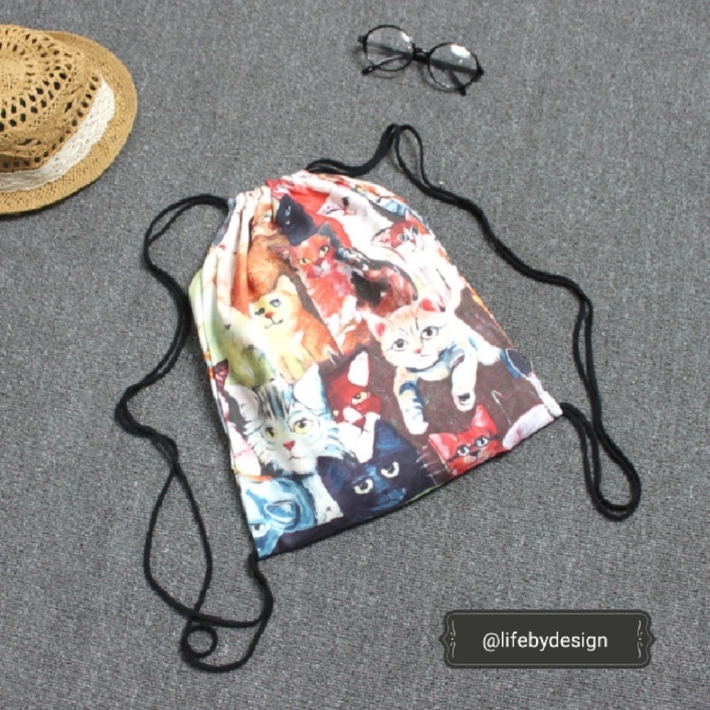 String Backpack with Kitties - Picture 6 of 6