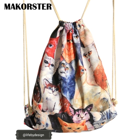 String Backpack with Kitties - Picture 2 of 6