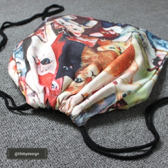 String Backpack with Kitties - Picture 4 of 6