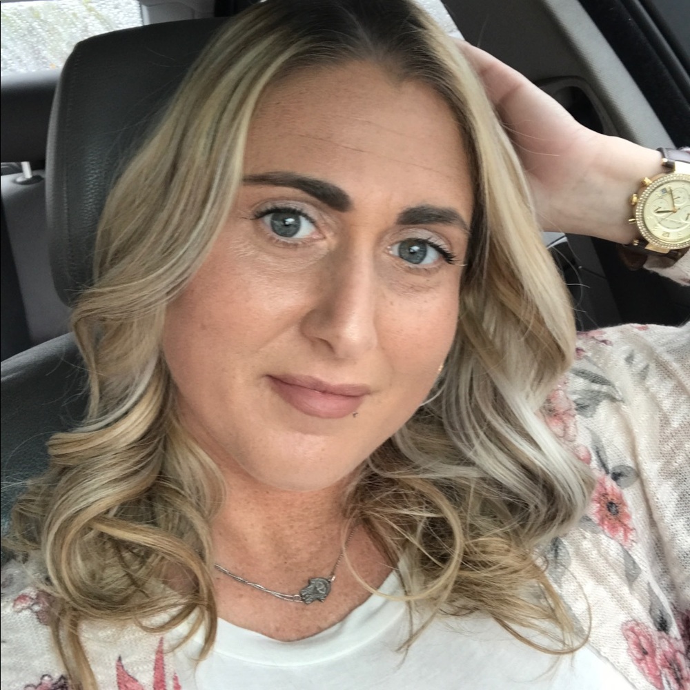 Meet your Posher, Amber