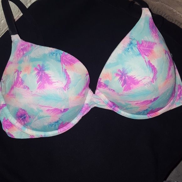 Victoria Secret PINK Wear Everywhere Push-Up Bra - Picture 1 of 3