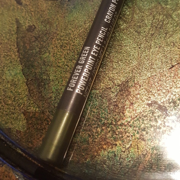 MAC Eye Pencil "Forever Green"- Open to Trade! - Picture 2 of 8