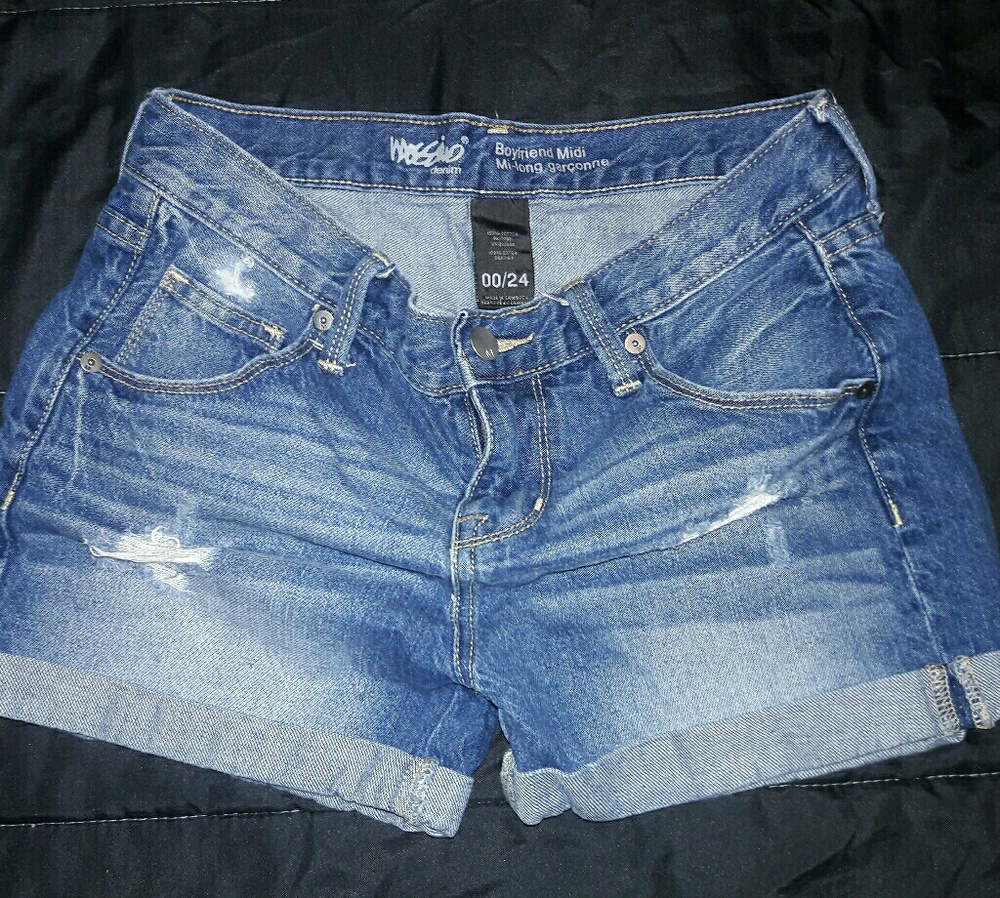 Mossimo Boyfriend Midi Denim Shorts