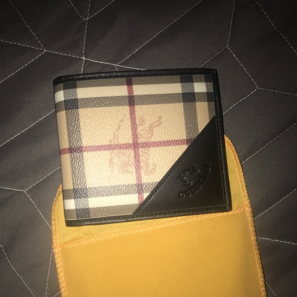 Got this for 325 and they only offerd credit back - Picture 1 of 5