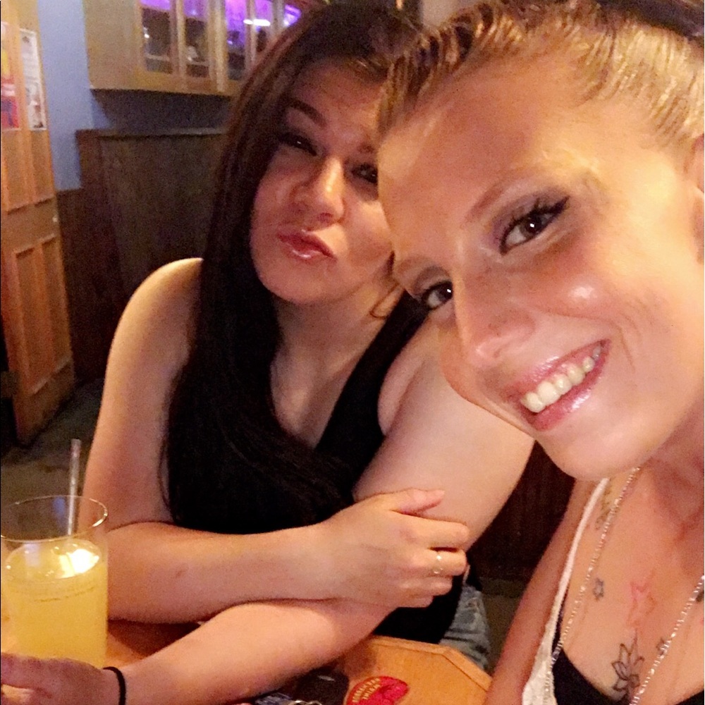 Meet your Posher, Hope