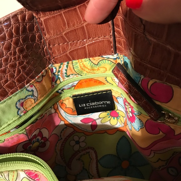 Liz Claiborne pocketbook and wallet - Picture 2 of 5