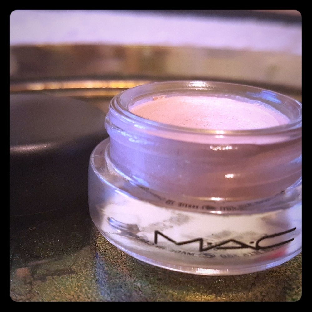 MAC "Bare Study" Cream Shadow- Open to Trade!