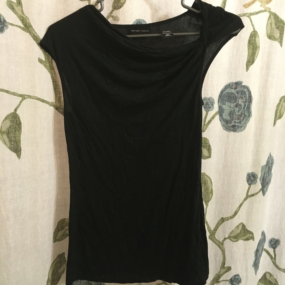 Black casual shirt with knot detail