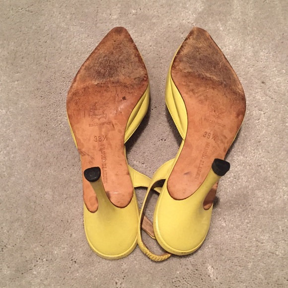 MANOLO BLAHNIK Carolyne mid-heel halter pumps - Picture 7 of 8