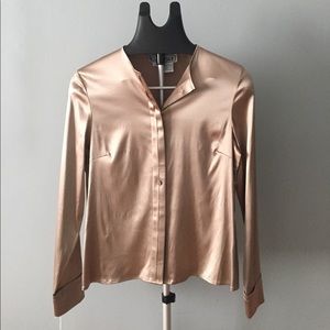 Sz 4 elegant Carlisle light gold top. NWT.