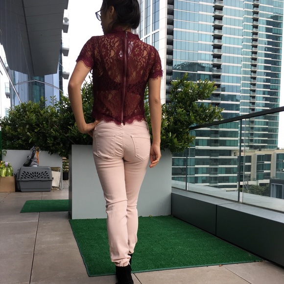 NWT burgundy cropped appliqué top - fall ready - Picture 5 of 5