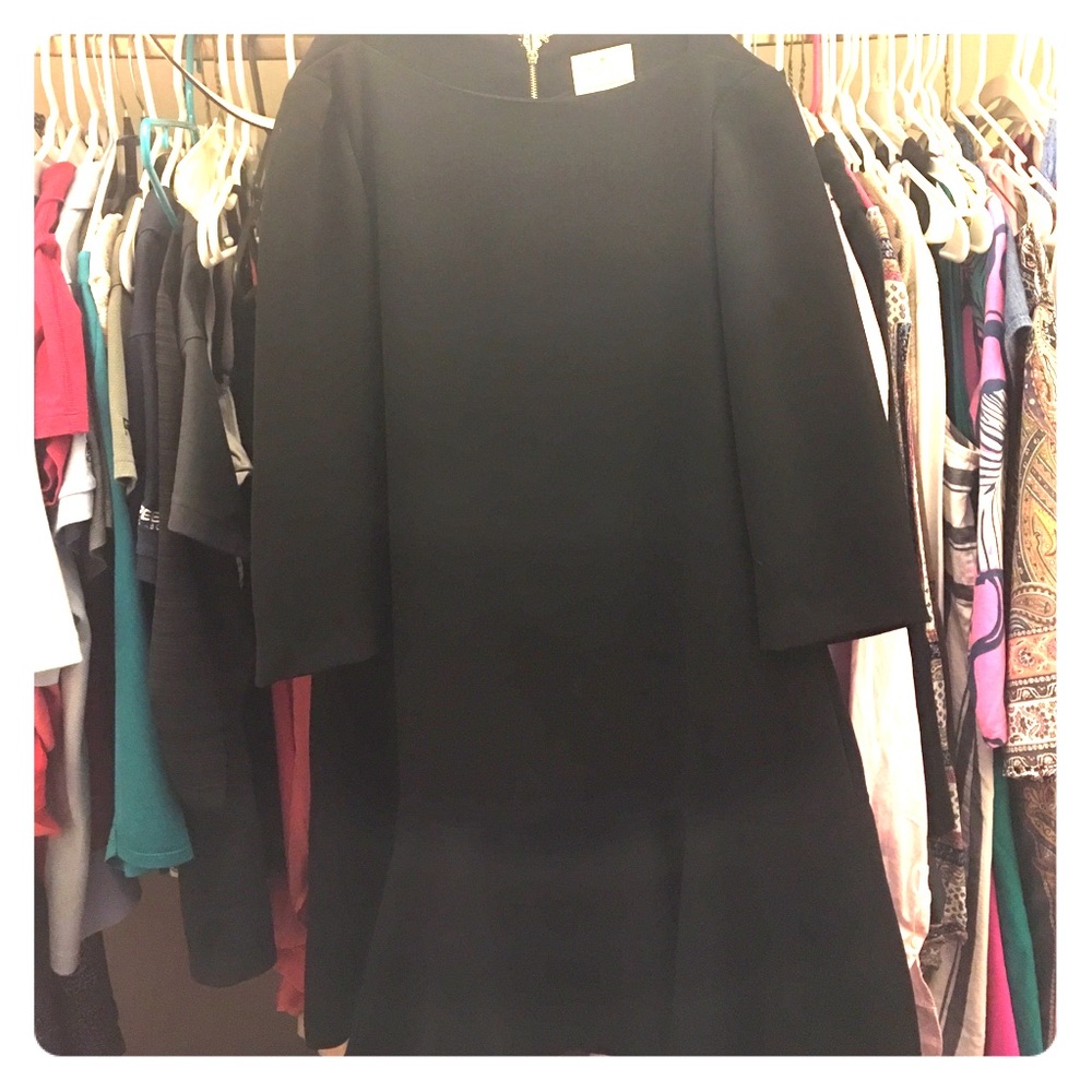 Kate Spade crepe flounce dress in black