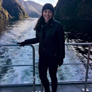 Meet your Posher, Hayley