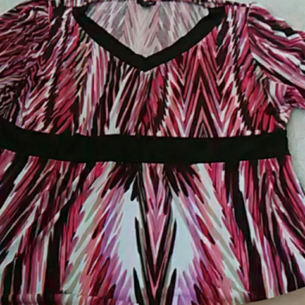 Stretchy print blouse