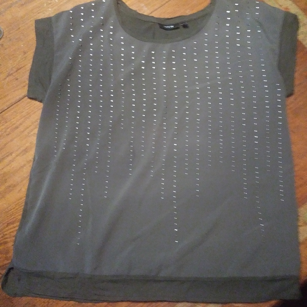 Army green apt9 top