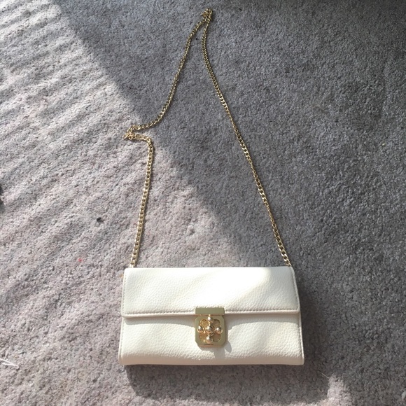 White cross body evening bag - Picture 1 of 3