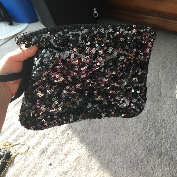 Wristlet bag - Picture 3 of 3