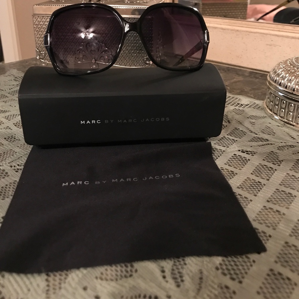 Marc Jacobs sunglasses
