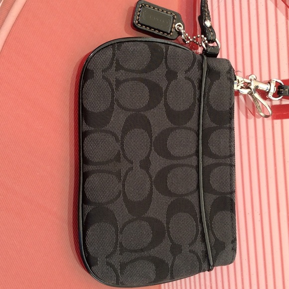 Coach black wristlet - Picture 4 of 7
