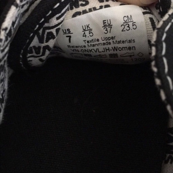 Vans - Picture 4 of 4