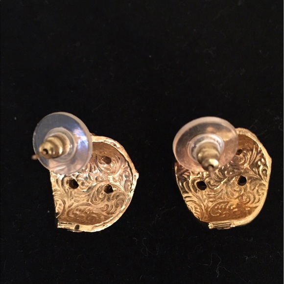 Vintage Dome Earrings - Picture 4 of 4